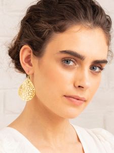 Cutwork teardrop earrings
